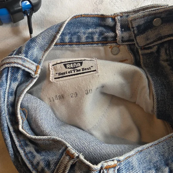 Vintage High Rise Mid Wash Mom Jeans - Picture 9 of 14